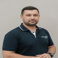 Илья Уваров